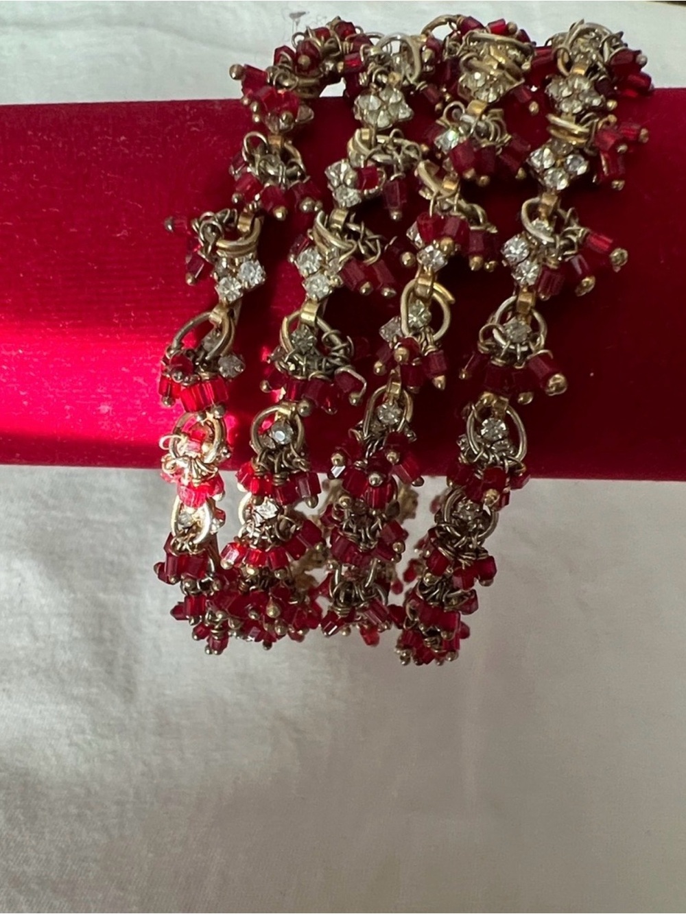 Gold-Tone Red Beaded Women's Bracelet Set
